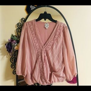 Cute pink top